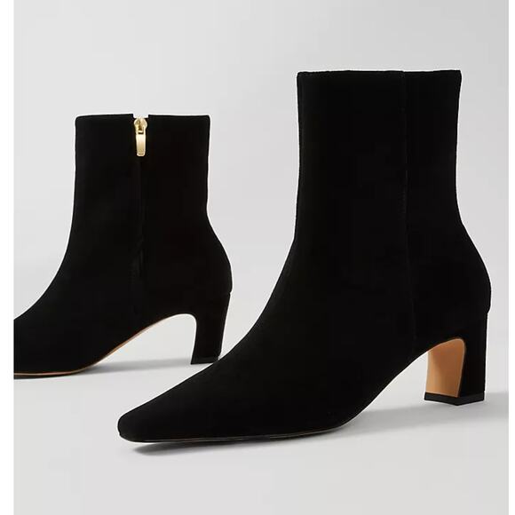 Ann Taylor Suede Skinny Heel Black bootie Boot Zip  7.5M - Picture 1 of 6